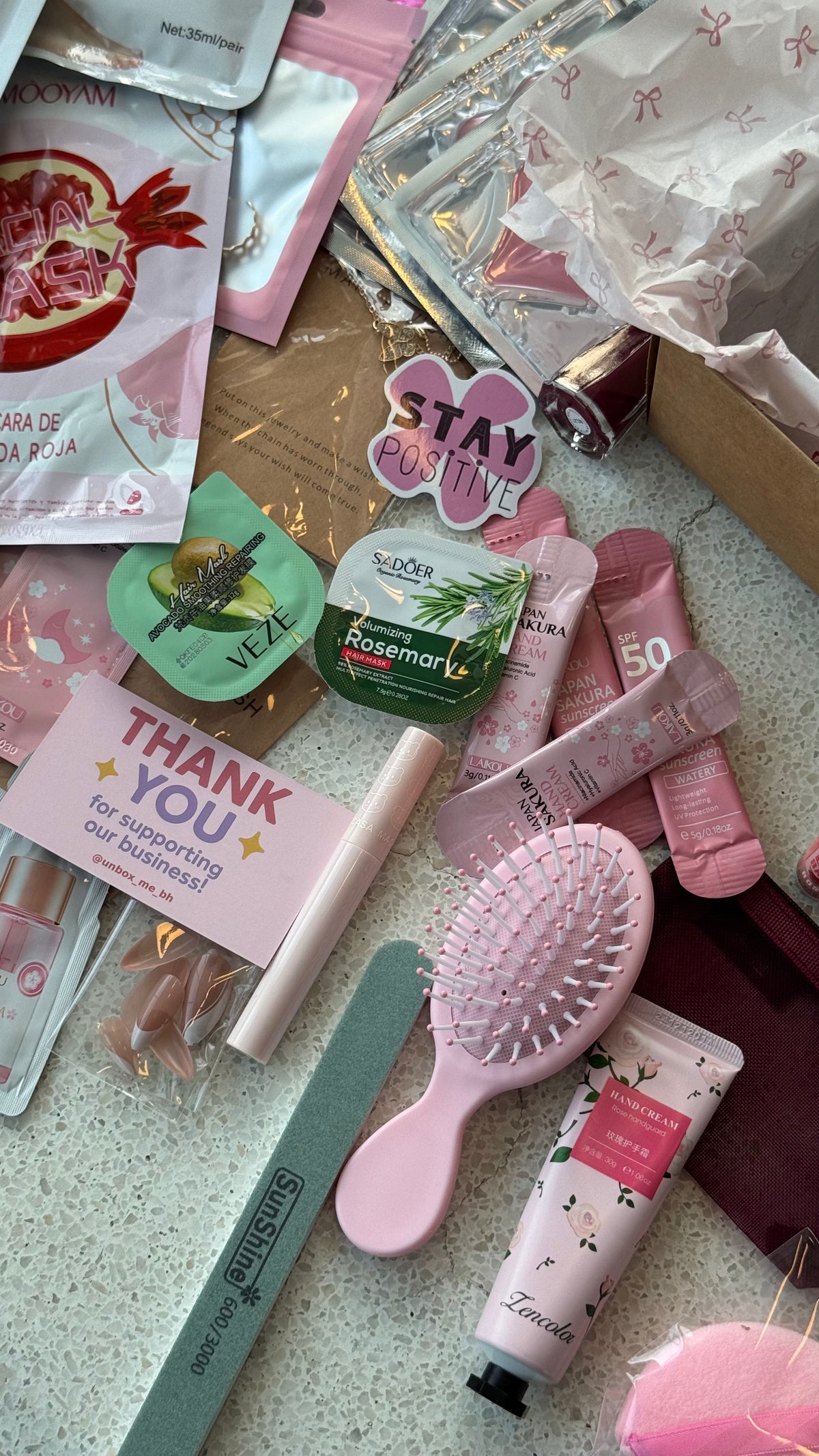 Treat Yourself - Large🌸العناية الكبير